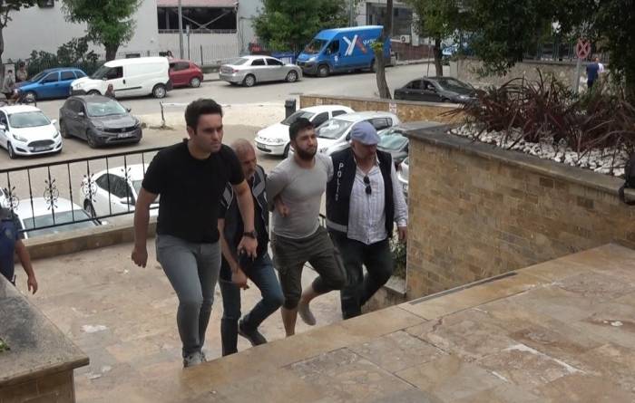 Bilecik’te Dün Gece Bıçaklı Saldırı Sonrası Yaşananlar Güvenlik Kamerasında