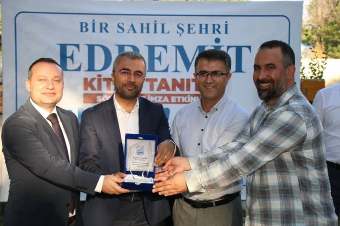 ‘bir Sahil Şehri Edremit’ İsimli Kitap Çıktı