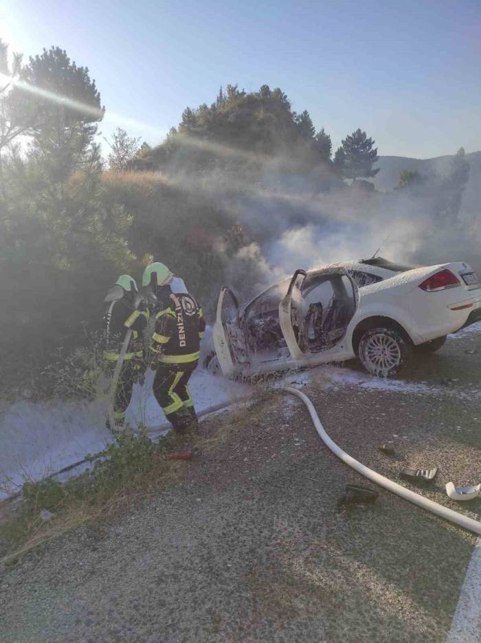 Yanmaya Başlayan Araç Şarampole Devrildi