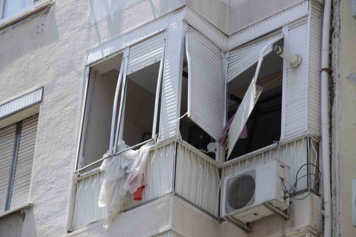 İzmir’de Doğalgaz Patlamasında Yaralanan Kişi Hayatını Kaybetti
