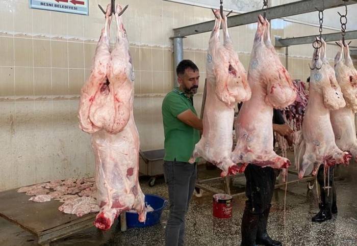 Besni’de Kaçak Kesimin Önüne Geçildi