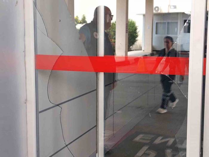 Kktc’de Güvenlik Görevlisi Ve İşletmeci 29 Yaşındaki Genci Döverek Öldürdü