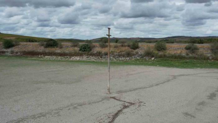 Sazlıbosna Barajı Alarm Veriyor, Kuruma Noktasına Geldi