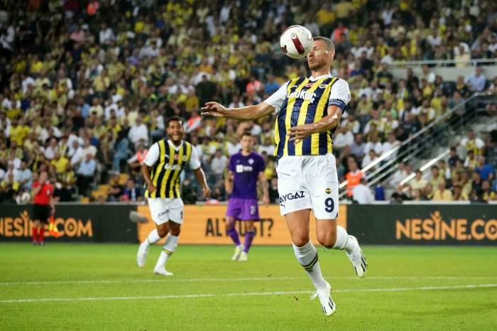 Uefa Avrupa Konferans Ligi: Fenerbahçe: 0 - Maribor: 0 (ilk Yarı)