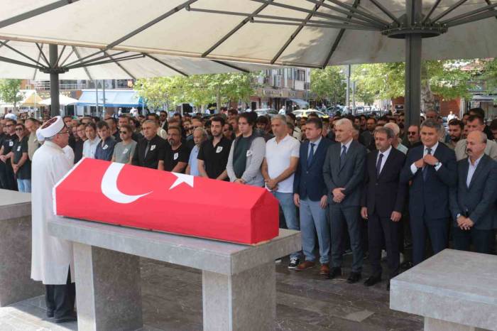 Polis Müfettişi Sönmez Son Yolculuğuna Dualarla Uğurlandı