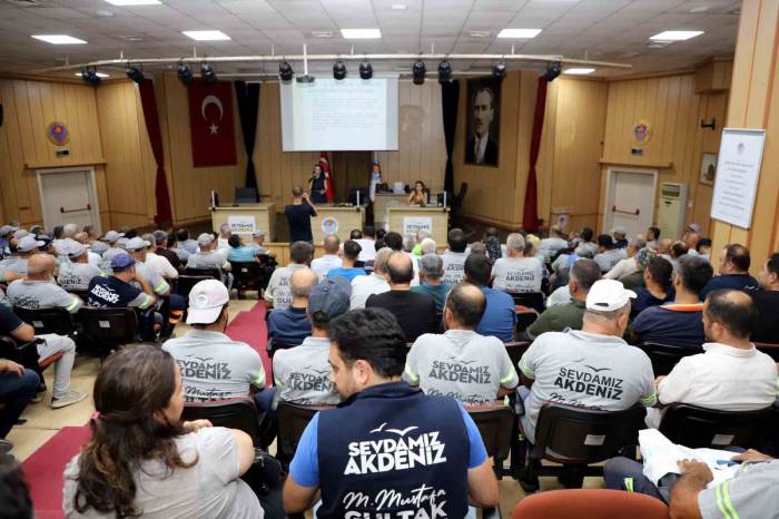 Akdeniz Belediyesi Personeline İş Sağlığı Ve Güvenliği Eğitimi