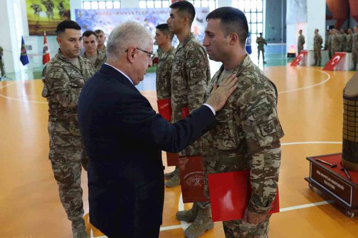 Bakan Güler: "şehitlerimizin Kanı Yerde Bırakılmadı"