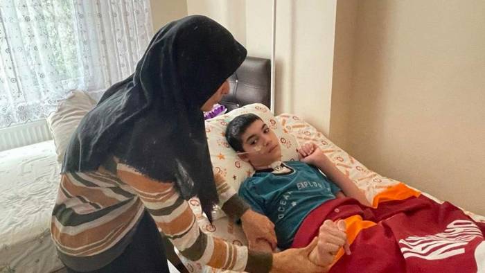 Kaza Sonrası Engelli Kalan Çocuk Destek Bekliyor