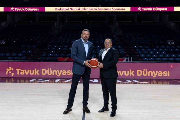 Türkiye Basketbol Federasyonu İle Tavuk Dünyası Arasında Sponsorluk Sözleşmesi İmzalandı