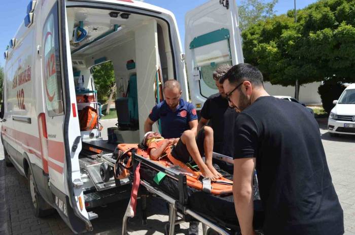 Adıyaman’da Traktör Devrildi: 8 Yaralı