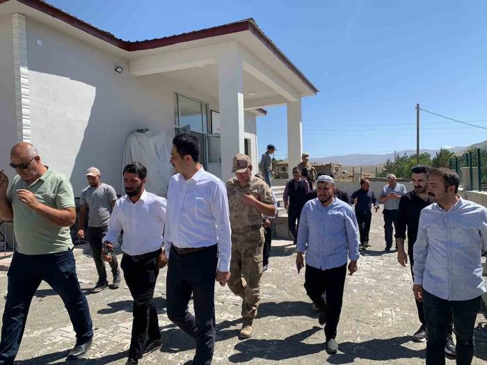 Hamur Kaymakamı Yıldırım, Yukarı Gözlüce Köyü’nde İncelemelerde Bulundu