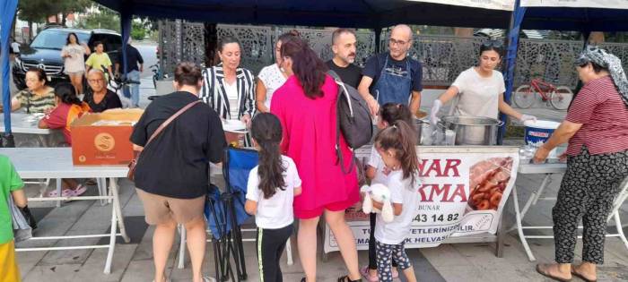 Mimar Sinan Mahallesi’nden 4 Bin Kişilik Aşure Hayrı