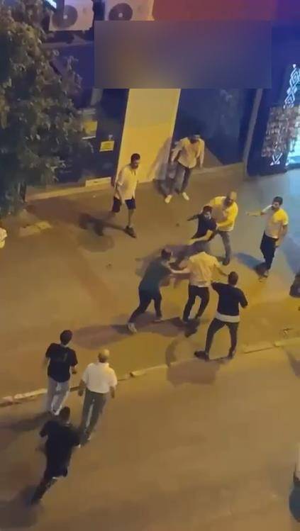 Bursa’da Bıçaklı Kavga Kamerada: 1 Yaralı