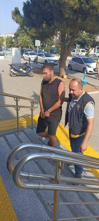 Çaldıkları Kartlarla Alışveriş Yapan Şüpheliler Yakalandı