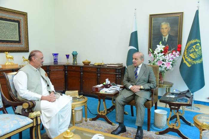 Pakistan’da Geçici Hükümetin Başbakanı Hak Kakar Oldu