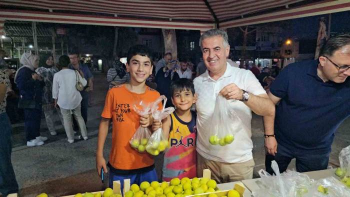 Festivalde 5 Ton Taze İncir Dağıtıldı