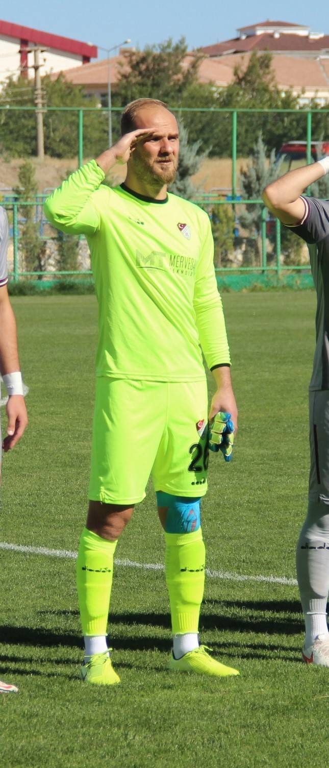 Elazığspor Mevcut Kalecileriyle Devam Edecek