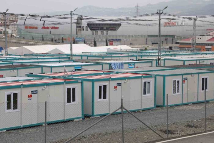 Depremzedeler İçin 541 Konteyner