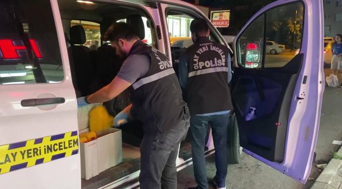 Maltepe’de Tekel Bayiye Kurşun Yağdırdı: 3 Yaralı