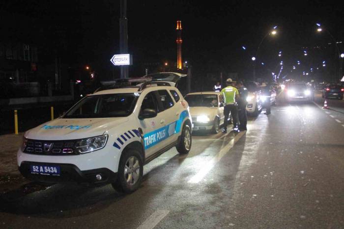 Ordu’da Polis Ekiplerinden ‘huzur-52’ Uygulaması