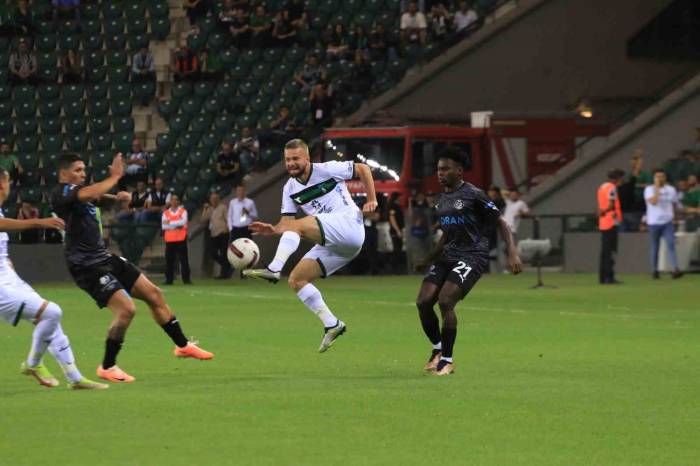 Trendyol 1. Lig: Kocaelispor: 0 - Manisa Fk: 2