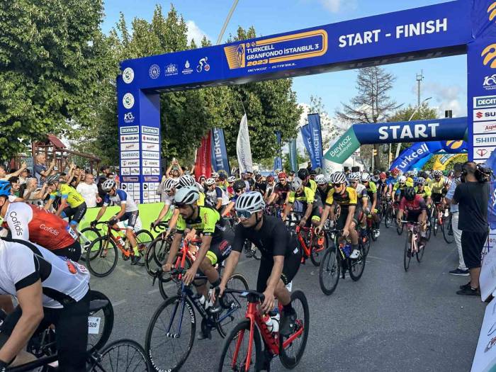 Bakan Osman Aşkın Bak: "sporu Seven Bir Ülke Olmak İstiyoruz"