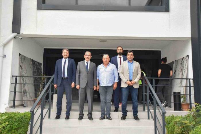 Üniversite-sanayi İş Birliği Çerçevesinde Ziyaretler Yapıldı