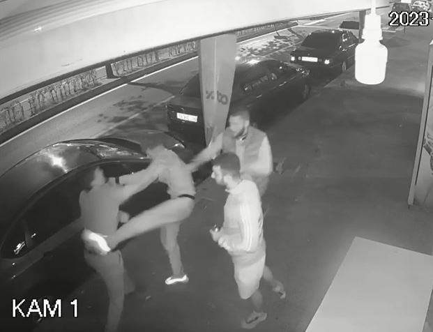 Tekirdağ’da Esnafa Silahlı, Şişeli, Tekmeli Ve Yumruklu Saldırı: Korku Dolu Anlar Kamerada