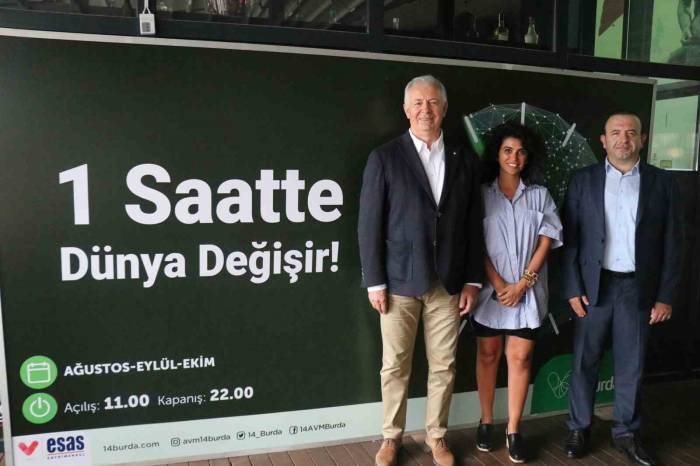 Karbon Ayak İzini Azaltmak İçin O Avm Bir Saat Geç Açılacak