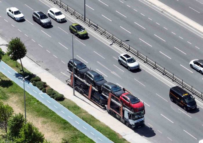 İstanbul’da Tırlarla Togg Geldi