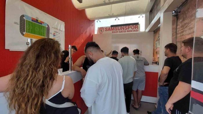 Samsunspor-fenerbahçe Maçına 6 Gün Kala Biletlerin Tamamına Yakını Tükendi