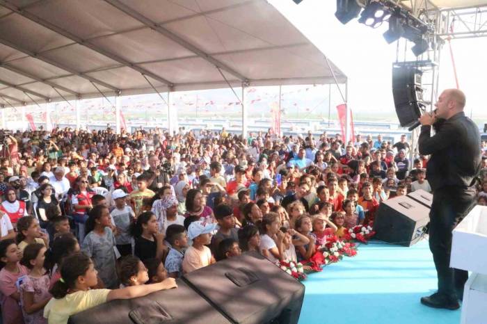 Depremzede Çocuklar, “kalp Kalbe Programı” Açılışında Doyasıya Eğlendi