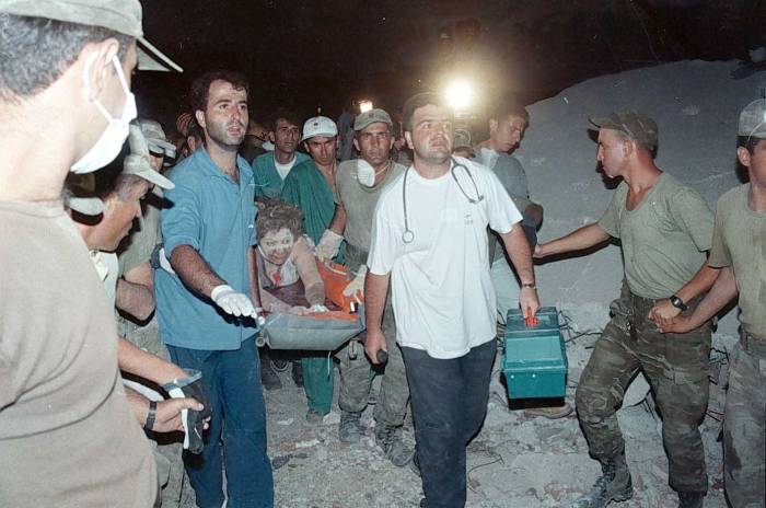 Yıkıntıların Arasından Doğan Şehir: "kocaeli"