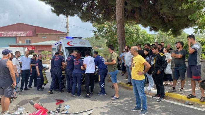 Erdek’te Otomobil İle Motosiklet Çarpıştı: 1 Yaralı