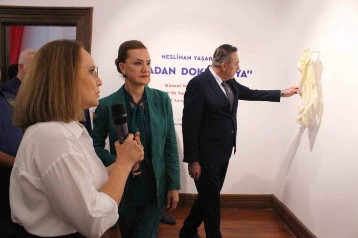 Deü’den "koza’dan Doku(ma)ya” Sergisi