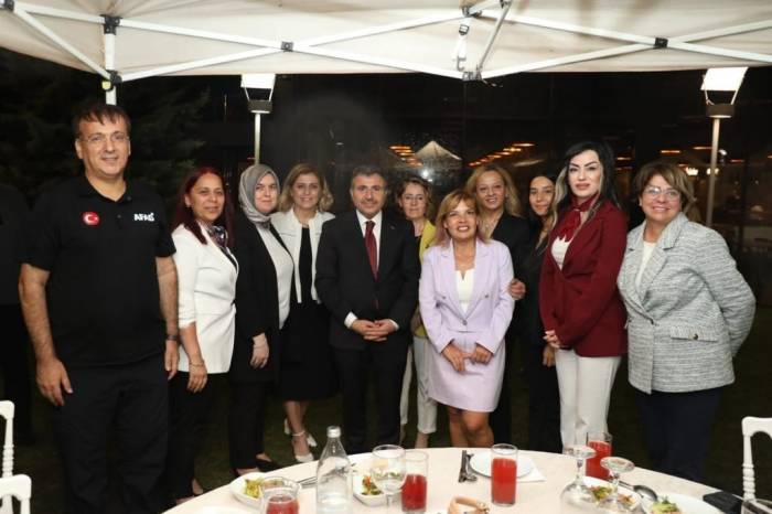 Vali Atay Düzcelilerle Vedalaştı