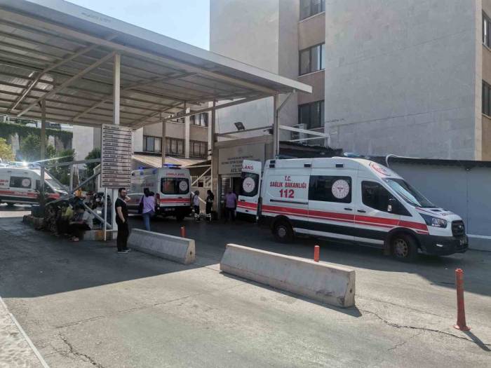 İzmir’de Dolmuştaki Kavga Kanlı Bitti: 1 Ölü