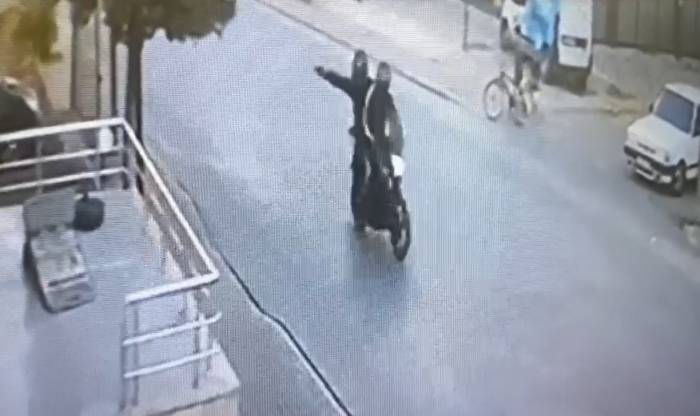 Park Halindeki Otomobiller Böyle Kurşunlandı