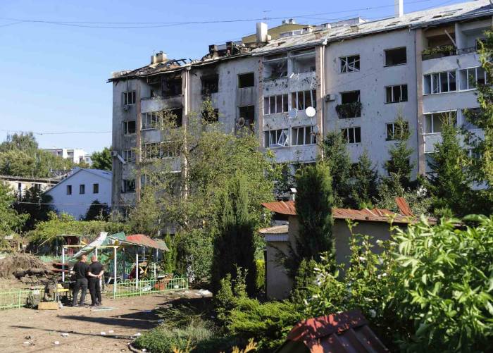 Rusya’dan Ukrayna’nın Batısına Hava Saldırısı: 3 Ölü