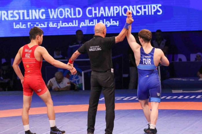 U20 Dünya Güreş Şampiyonası’nda 2 Bronz Madalya