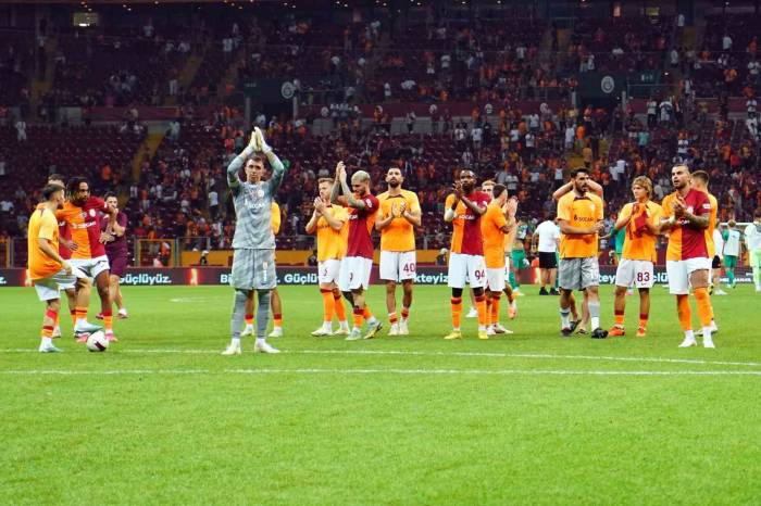 Uefa Şampiyonlar Ligi: Galatasaray: 1 - Olimpija Ljubljana: 0 (maç Sonucu)