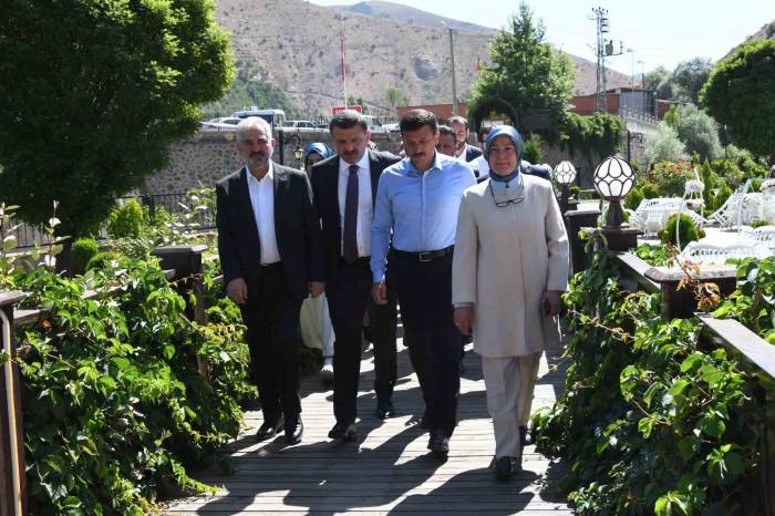 Ak Partili Hamza Dağ: "Seçimden Sonra Dağılacaklar Demiştik, Un Ufak Oldular"