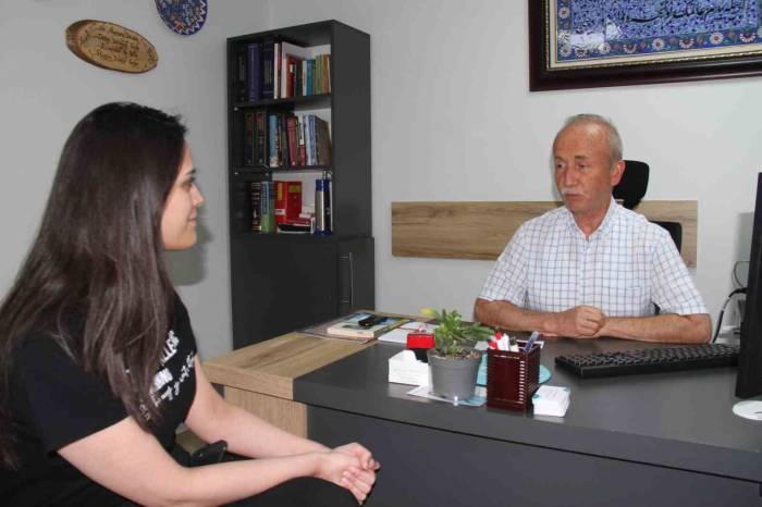 Yrd. Doç. Dr. Özcan: “Güneşten Korunmanın En Güzeli Doğal Korunmadır”