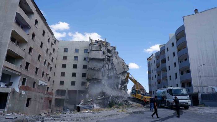 Sekmen; Kentsel Dönüşümde Hız Kesmeyeceğiz