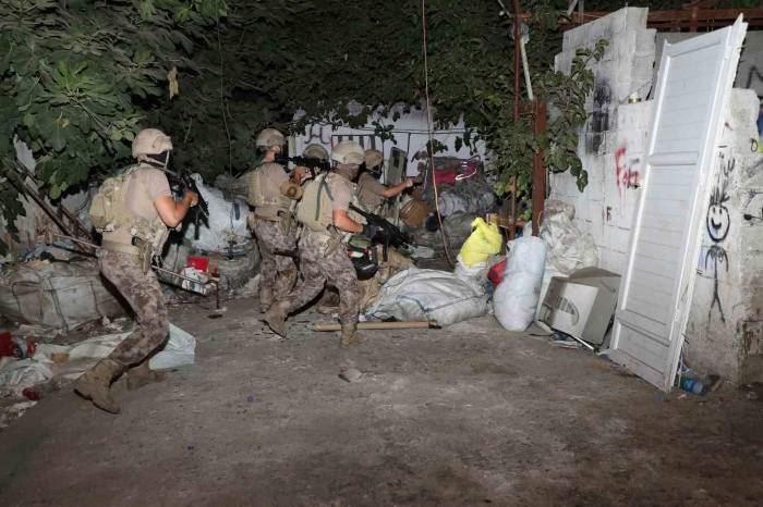Mersin’de ’torbacı’ Operasyonu: 28 Gözaltı