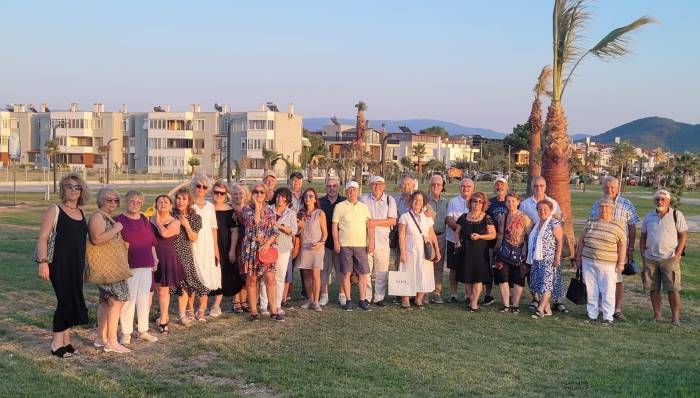 İstanbul Öğretmen Okulu Mezunları Burhaniye’de Buluştu