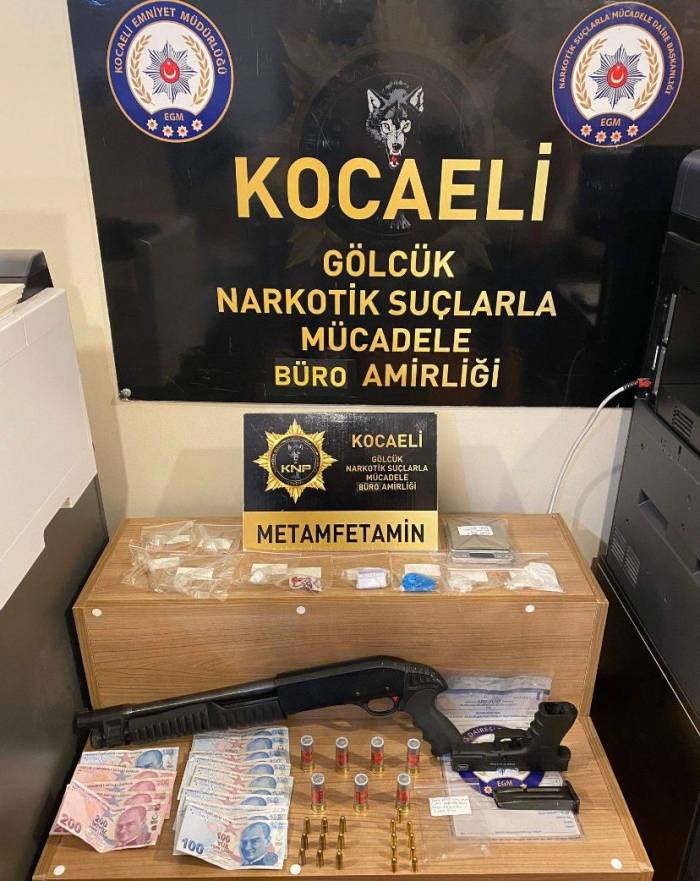 Kocaeli’de Narkotikten 2 Farklı Uyuşturucu Operasyonu