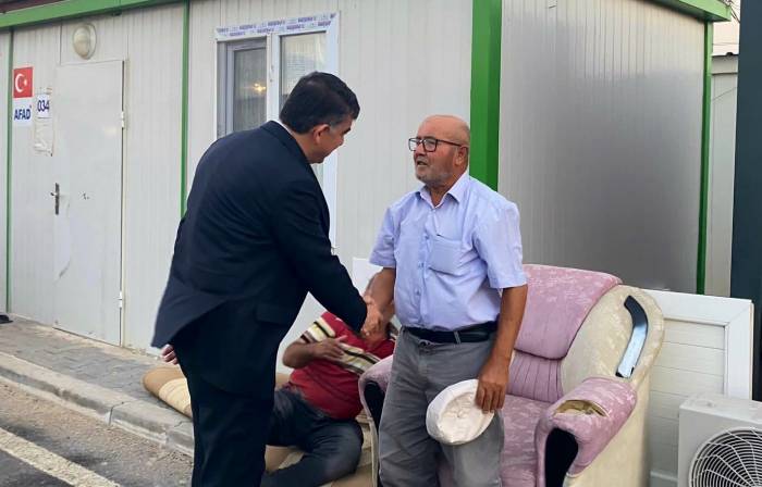 Fadıloğlu, Depremzedeler İle Bir Araya Geldi