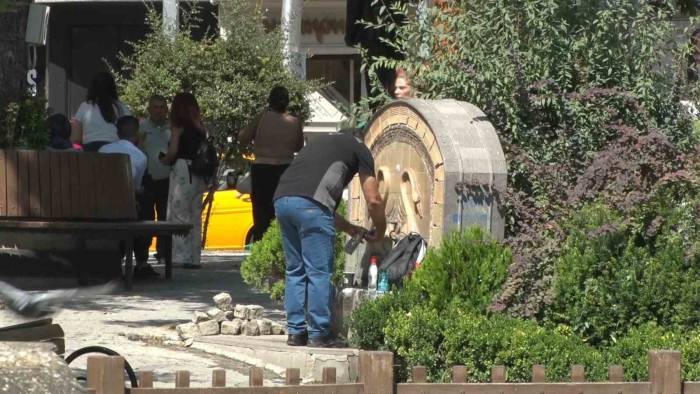 Başkentte Sıcaklar Vatandaşlara Zor Anlar Yaşatıyor