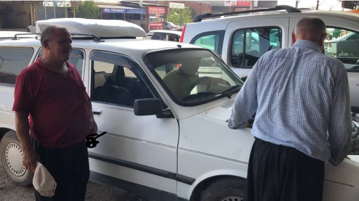 Rekor Kıran Sıcaklara Dayanamadı, 34 Yıllık Araca Klima Taktırdı